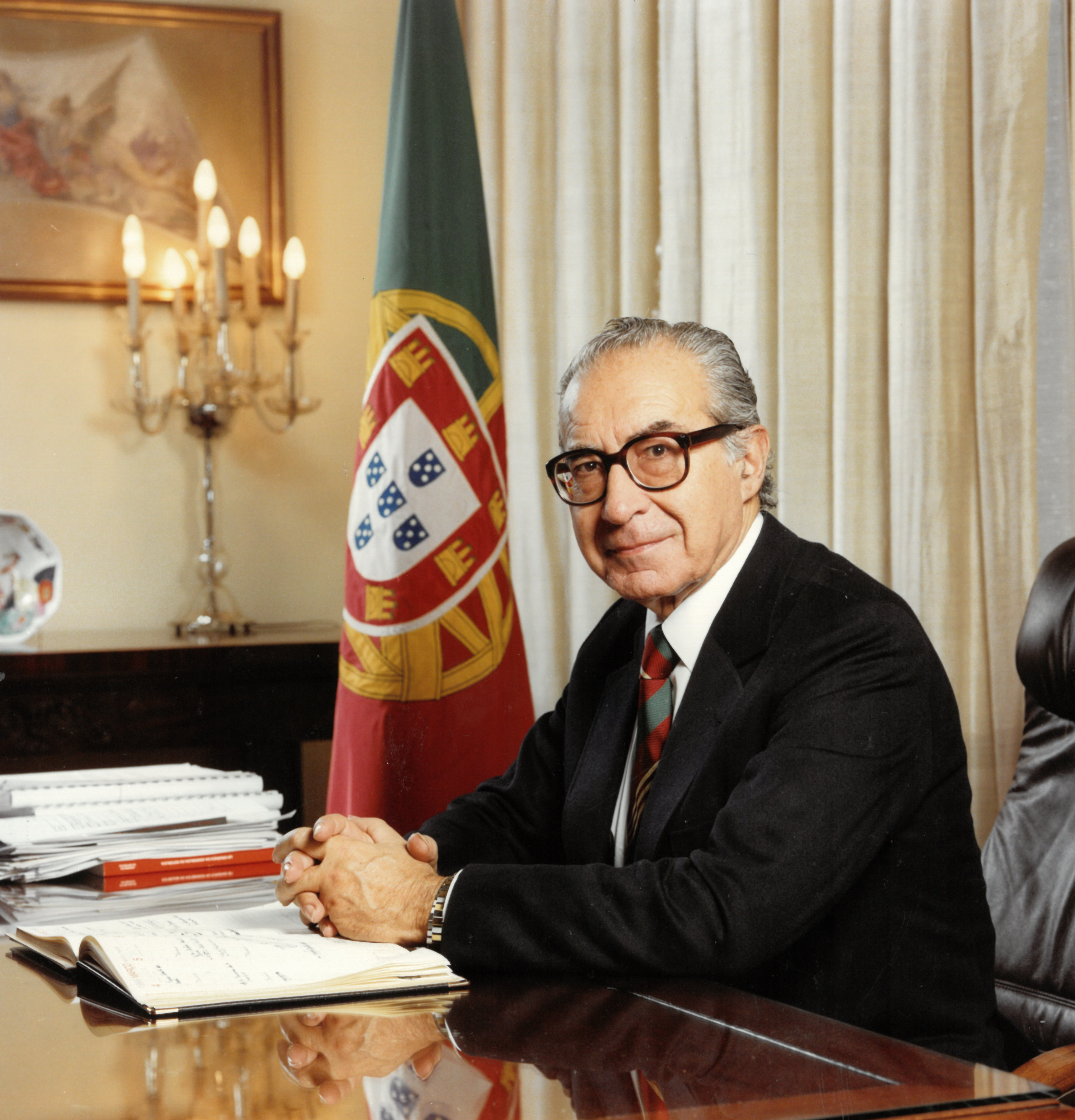 Centenário do nascimento de Almeida Santos assinalado em Seia com programa evocativo